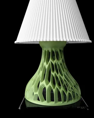 Lampe de table Ringo imprimée en 3D - abat-jour alvéolé design 17 x 18 cm, décoration bureau et salon, fabriquée en France — impression 3D par Manu3D